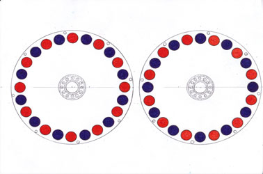 Постоянные магниты расположены в подшипниковых щитах по диаметру с чередующейся полярностью.